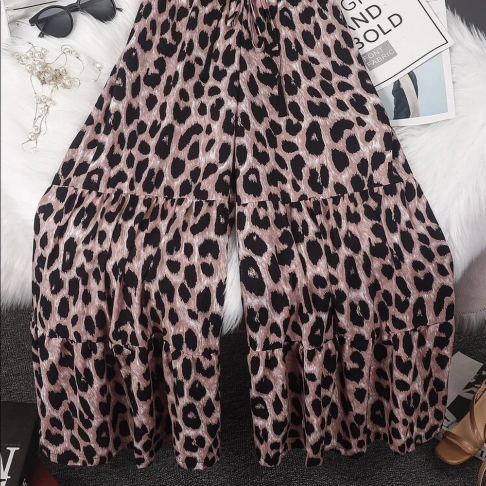 Cute wide leg pants!
